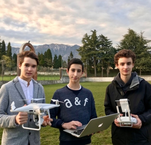 Un drone per l&#039;amico cieco, il progetto di tre ragazzi del Filippin di Paderno