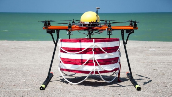 Altro che Baywatch, in Italia ti salva il drone bagnino